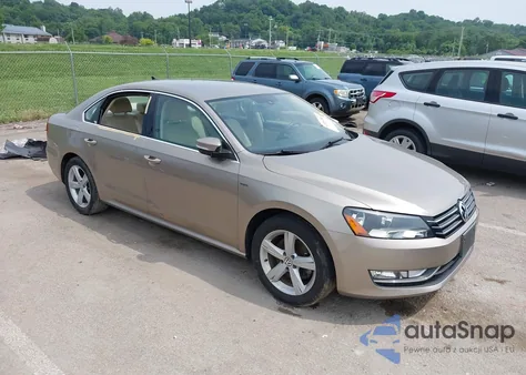 2015 Volkswagen Passat 1.8T Limited Edition из США, поврежденный, VIN 1VWAT7A38FC099474